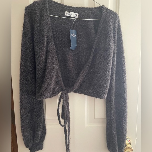 Hollister Sweaters - NWT HOLLISTER SWEATER